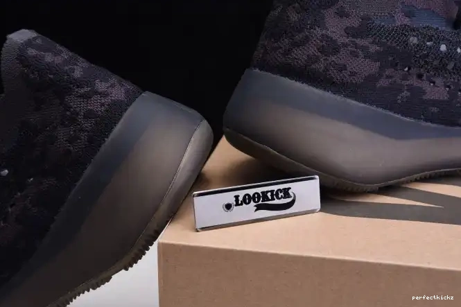 Yeezy Onyx Boost 380 FZ1270 Adidas 0610